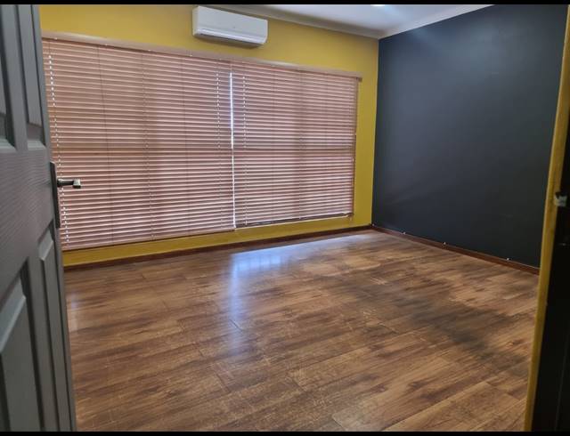 226M² OFFICE FOR SALE IN BO-DORP